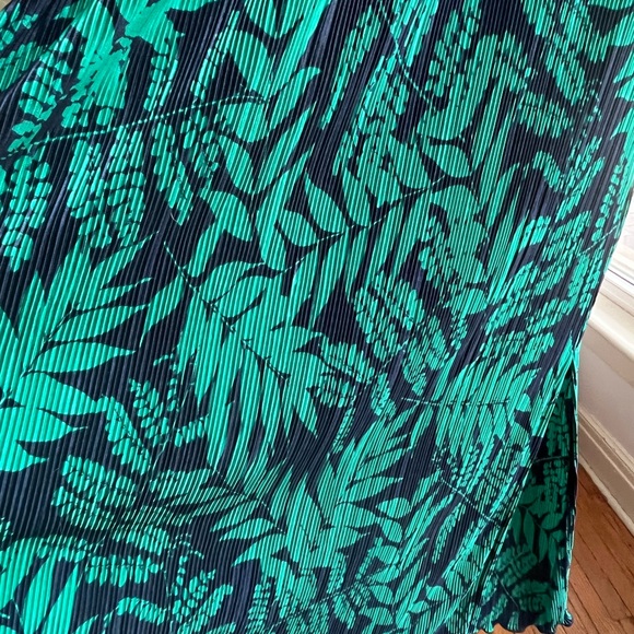 Banana Republic Maxi Dress - Picture 2 of 3
